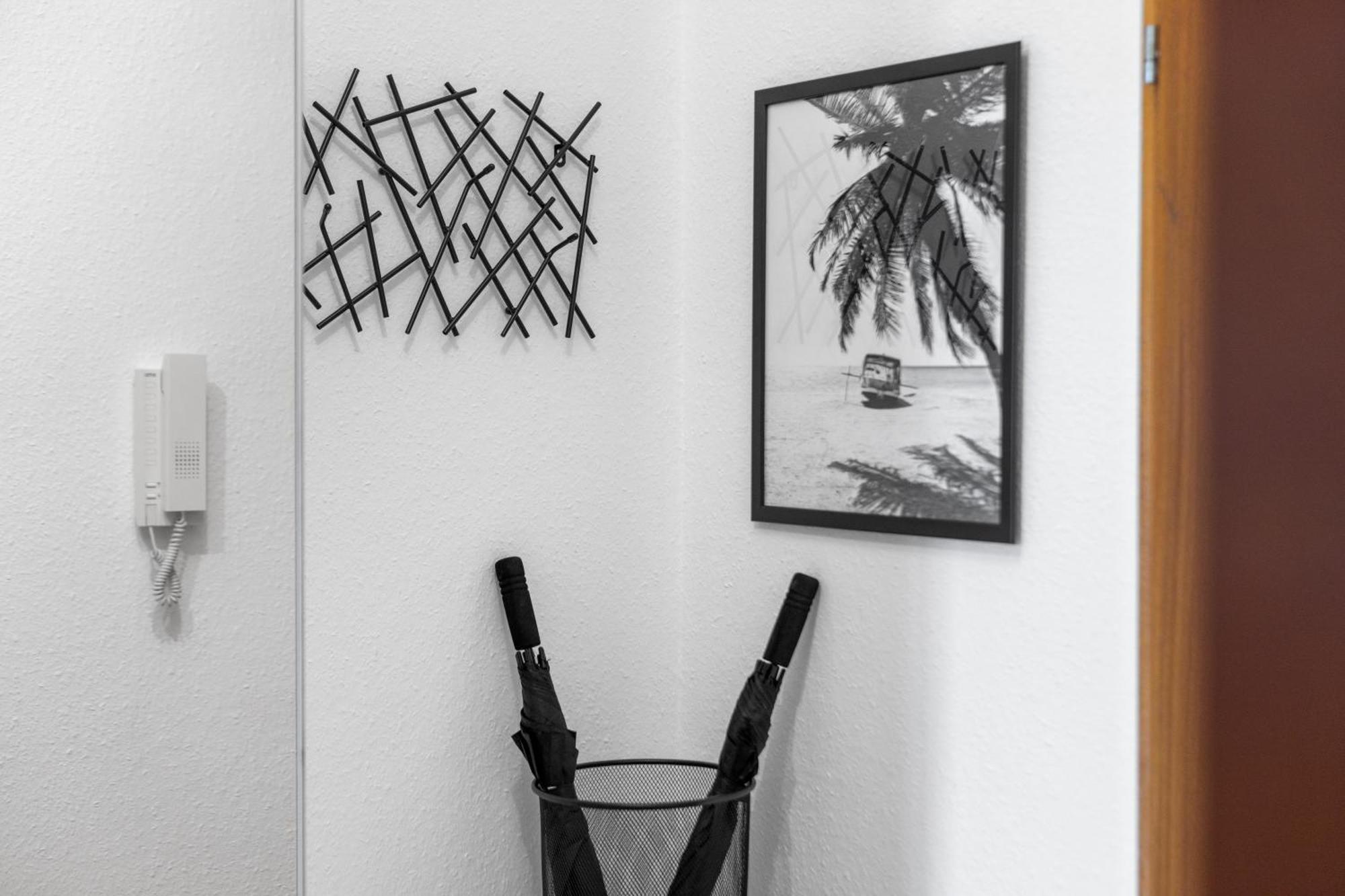 Neusass Sonniges City-Apartment Mit Suedbalkon Und Parklatz מראה חיצוני תמונה