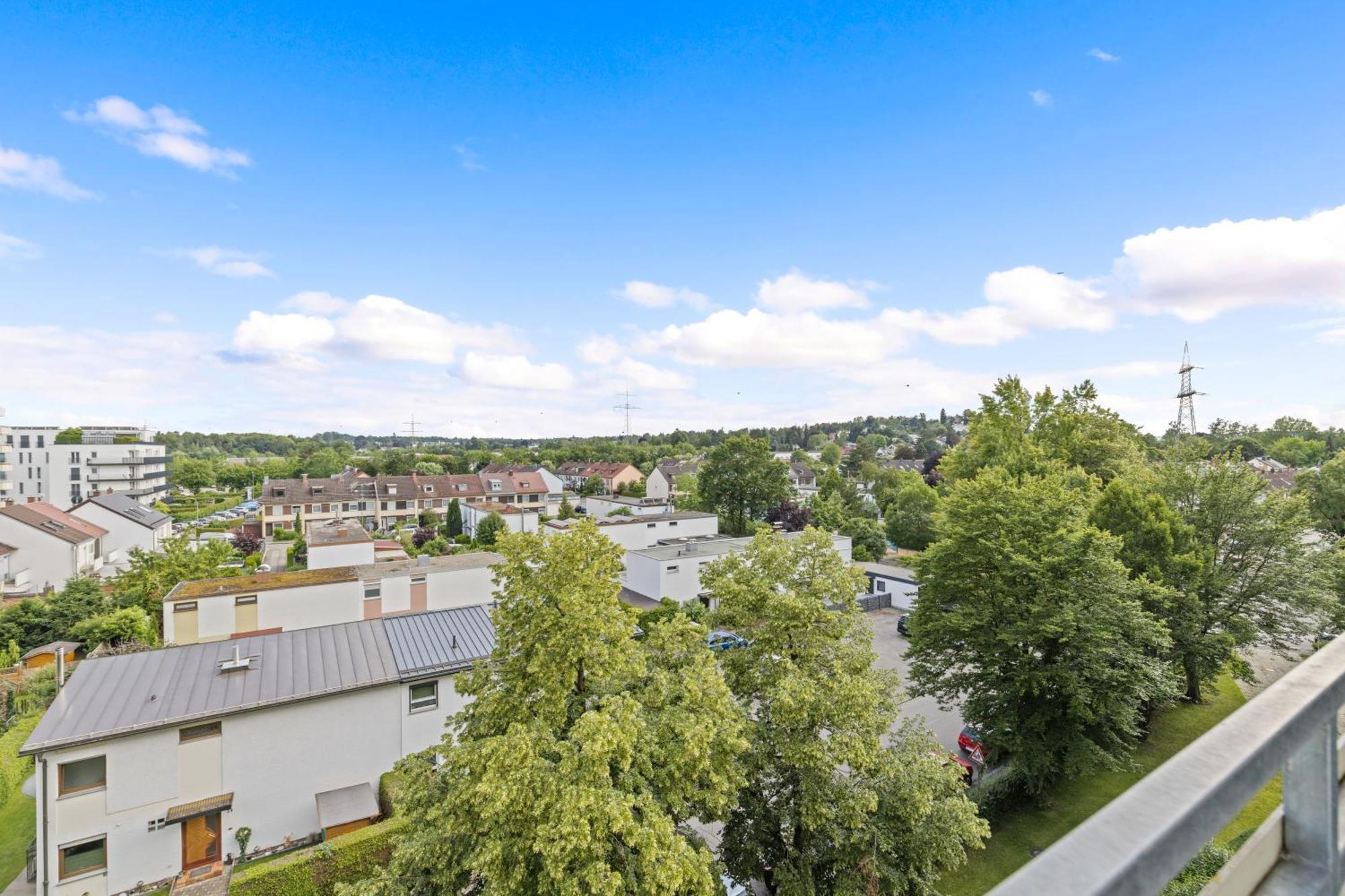 Neusass Sonniges City-Apartment Mit Suedbalkon Und Parklatz מראה חיצוני תמונה